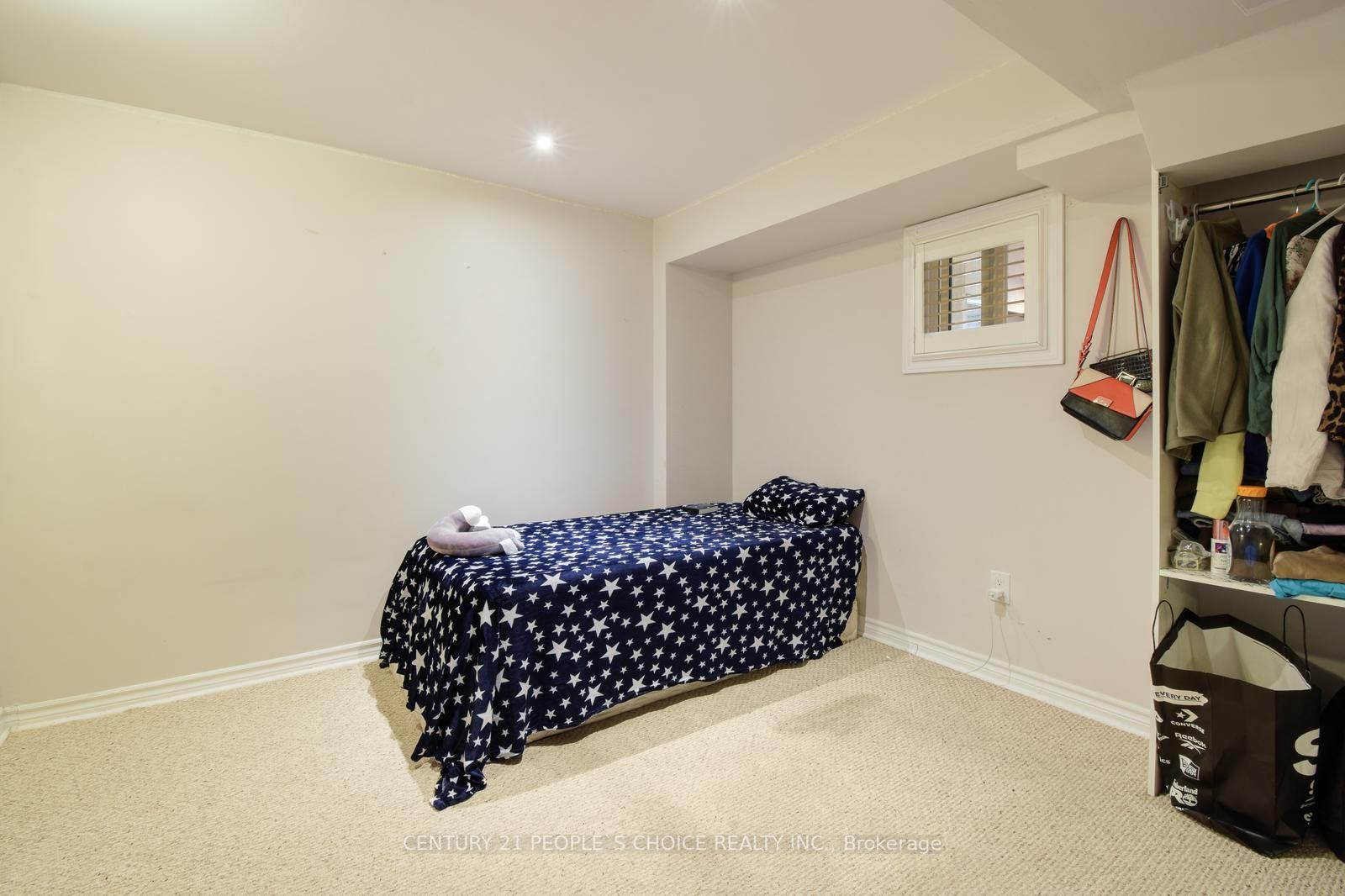 94 River Rock Cres