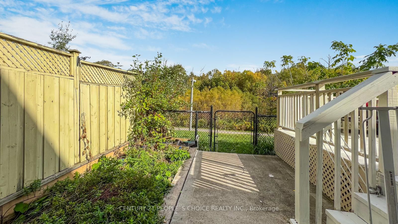 94 River Rock Cres