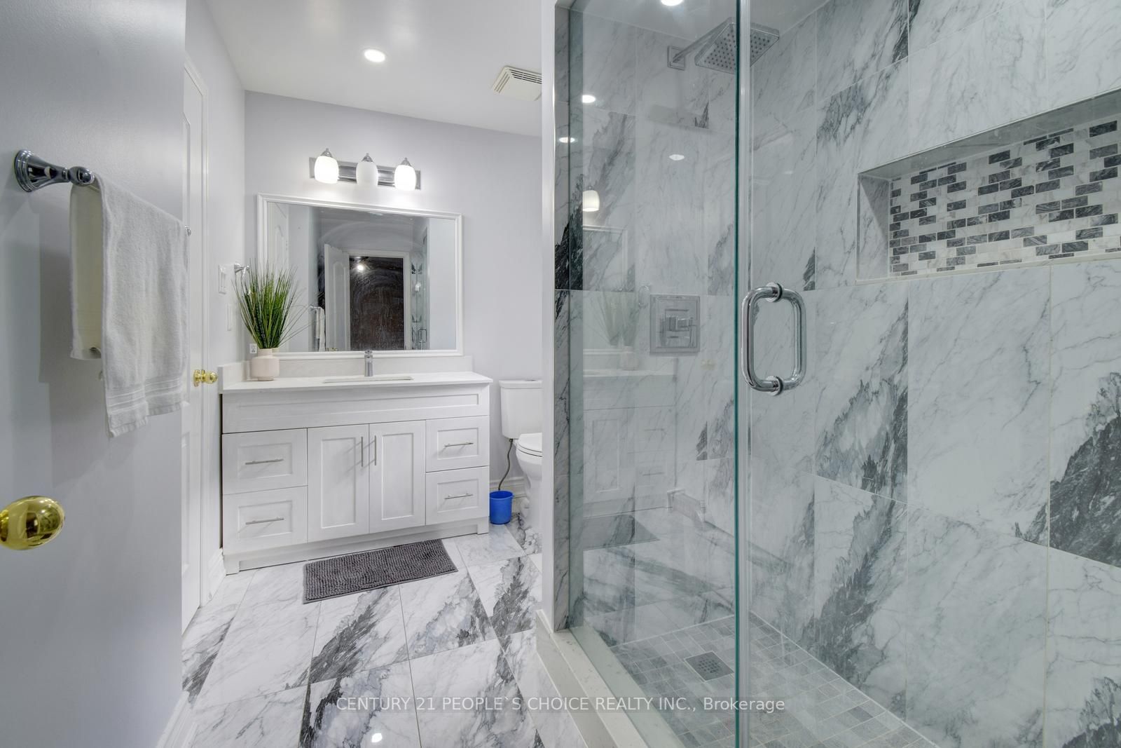 94 River Rock Cres