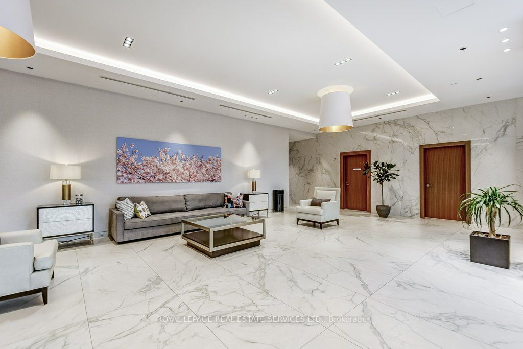 1926 Lake Shore Blvd W, #2703