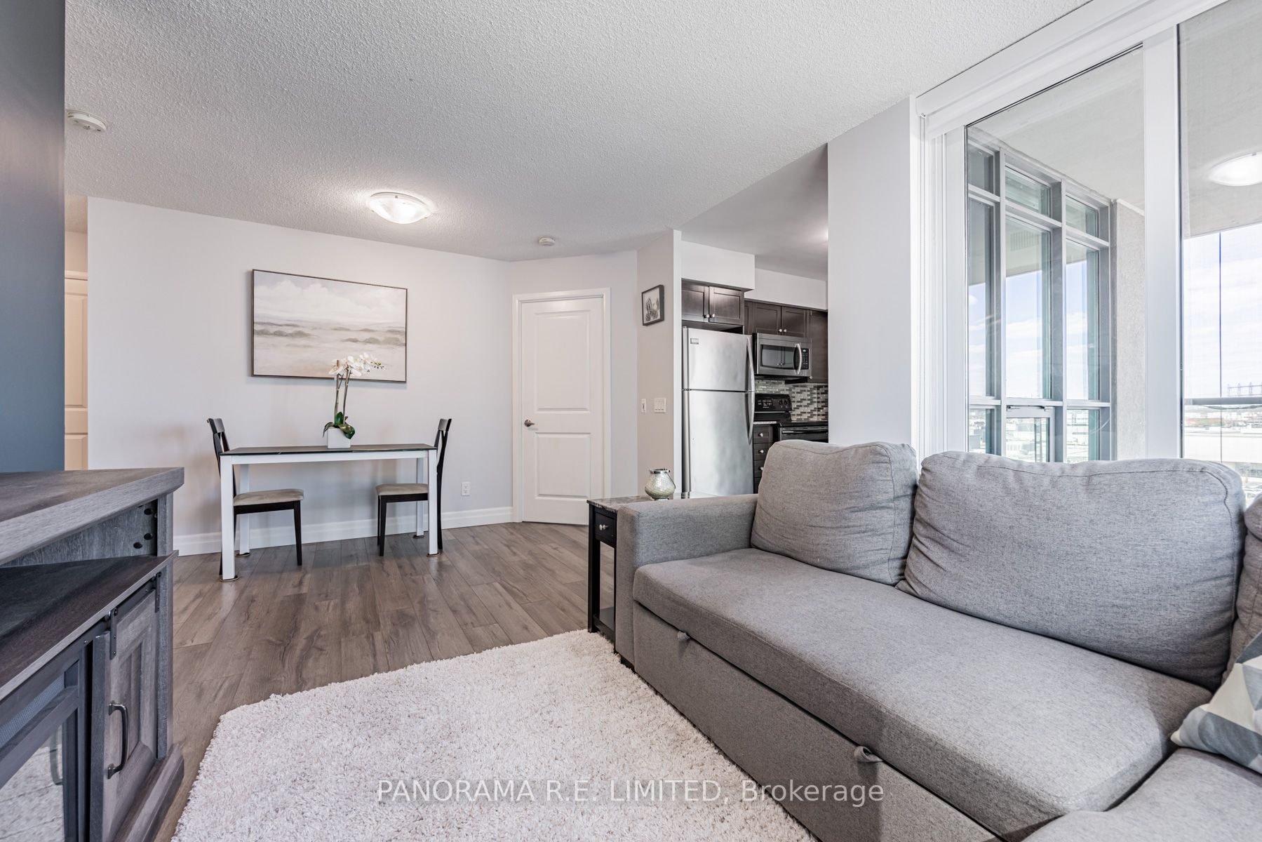 225 Sherway Gardens Rd, #805