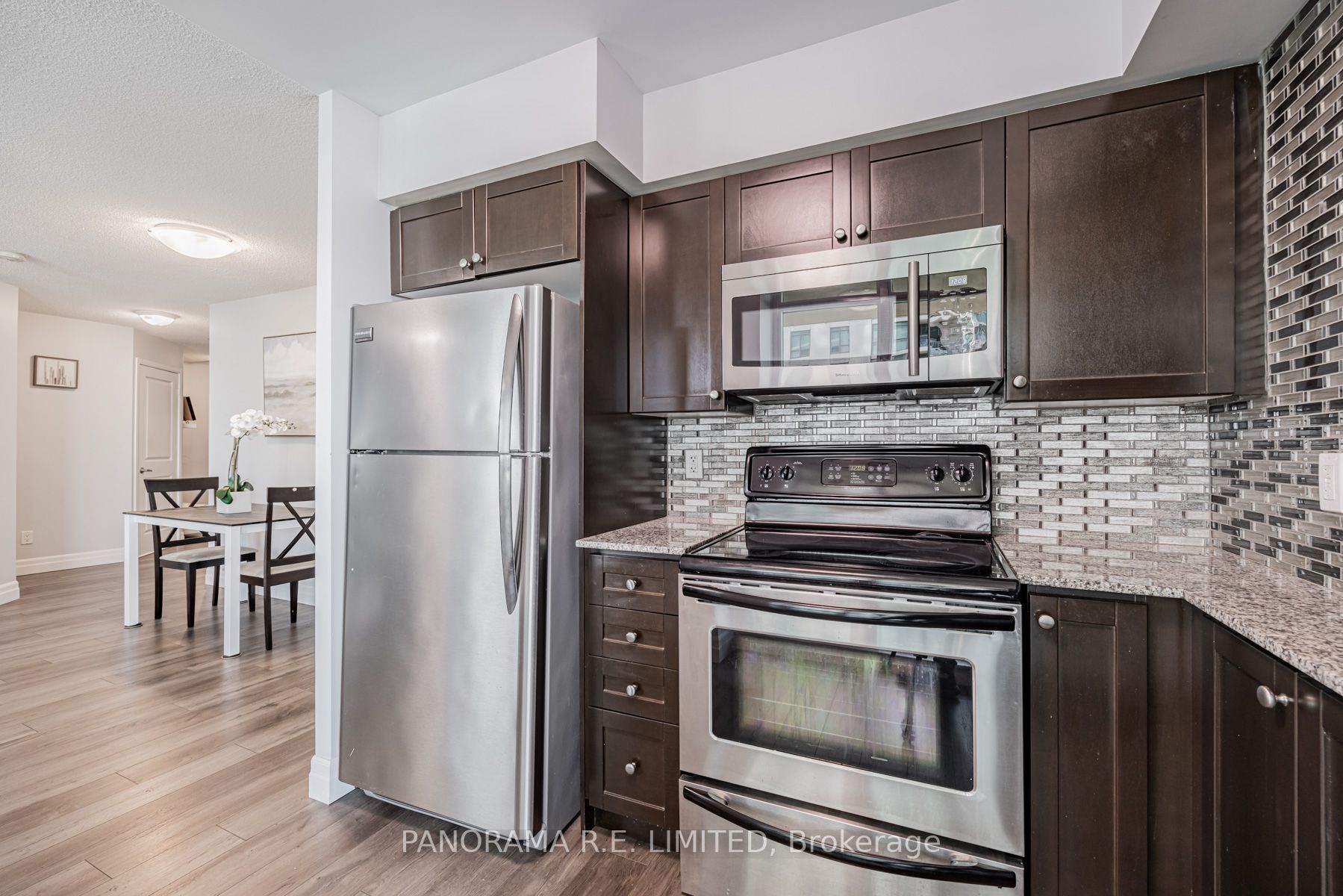 225 Sherway Gardens Rd, #805