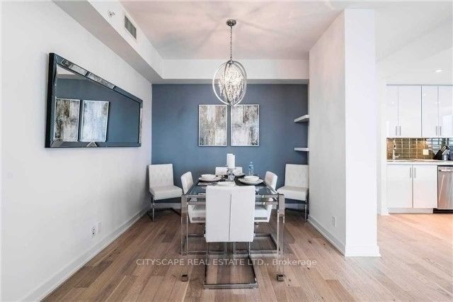 2212 Lakeshore Blvd W, #Lph03