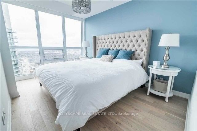 2212 Lakeshore Blvd W, #Lph03