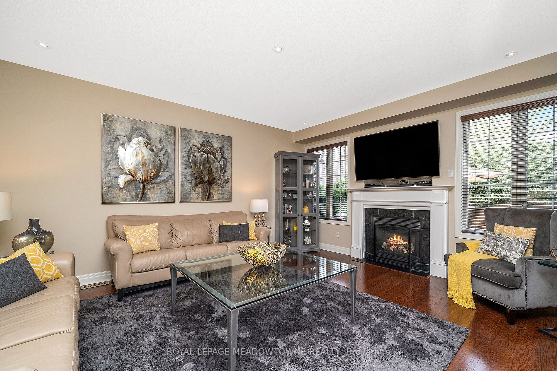 1603 Hume Way