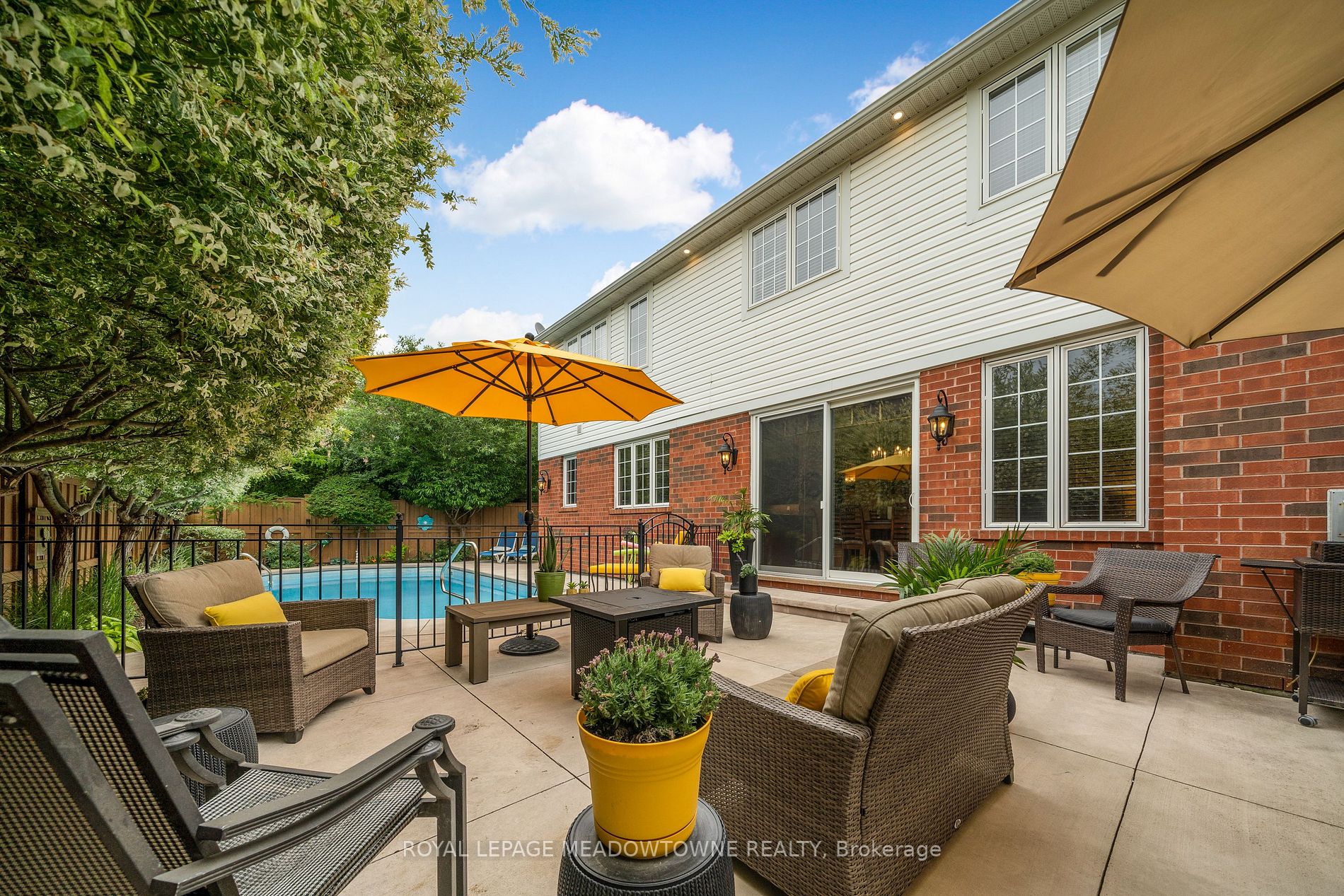 1603 Hume Way
