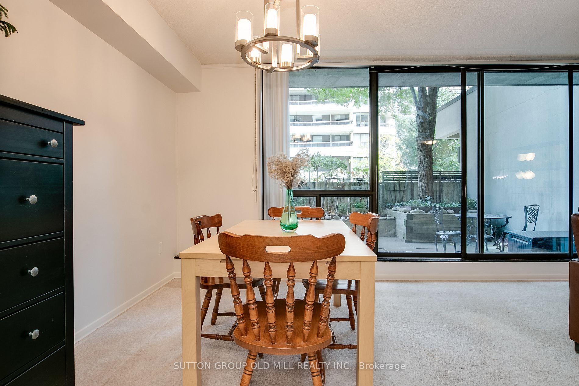 80 Quebec Ave, #111