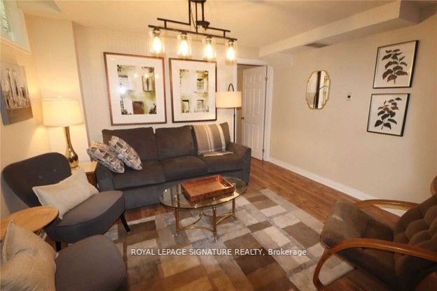 4599 Badminton Dr, #Lower
