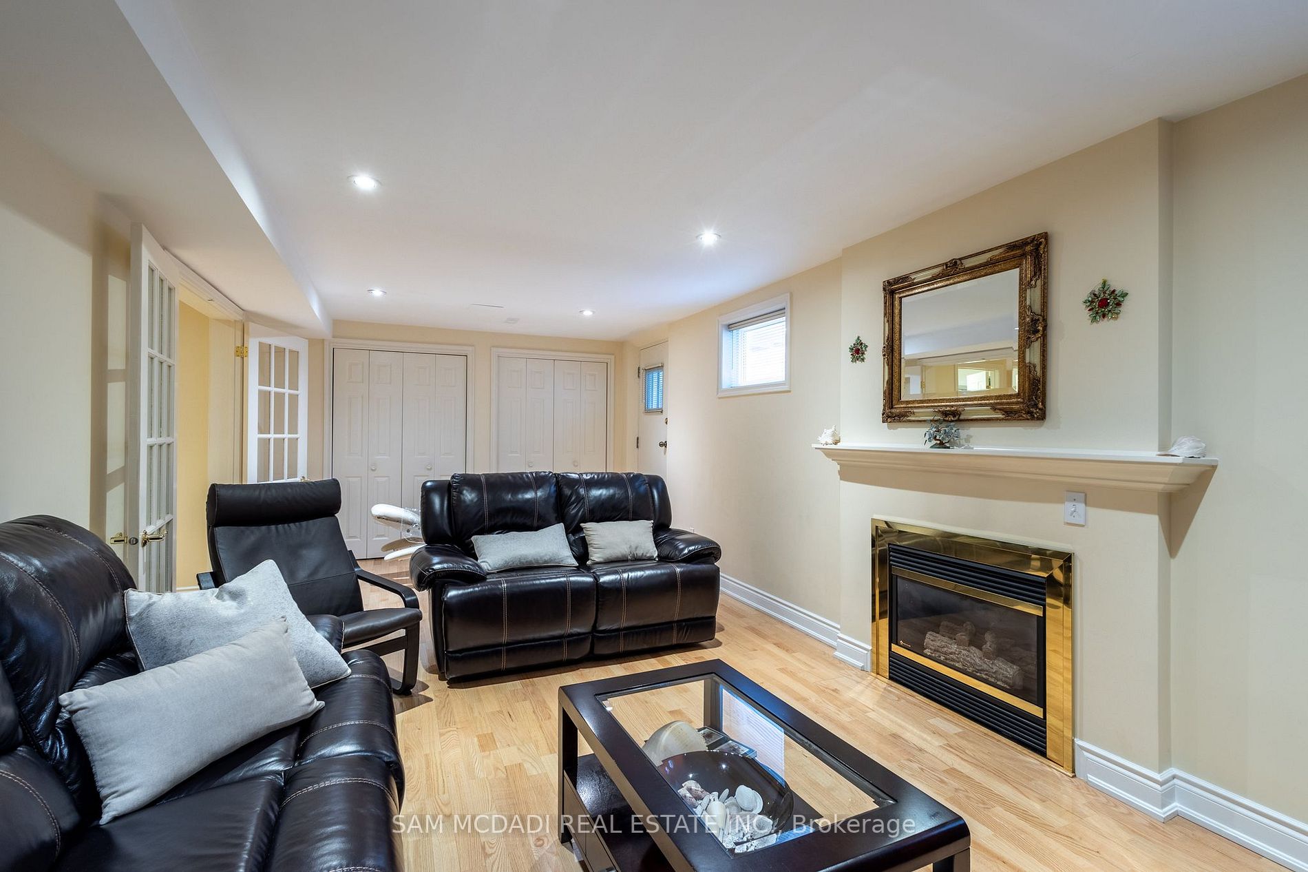 1810 Melody Dr
