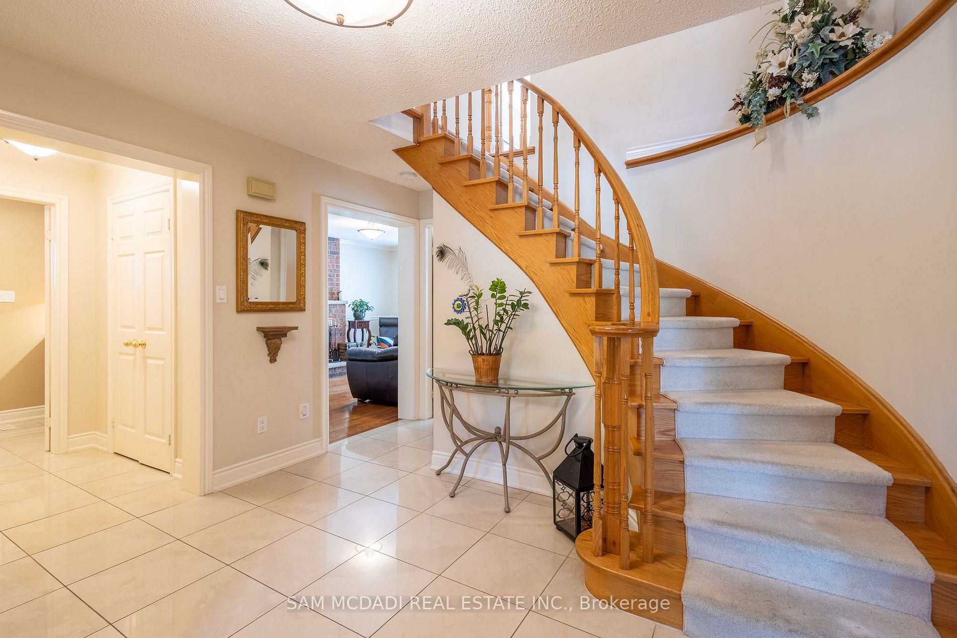 1810 Melody Dr