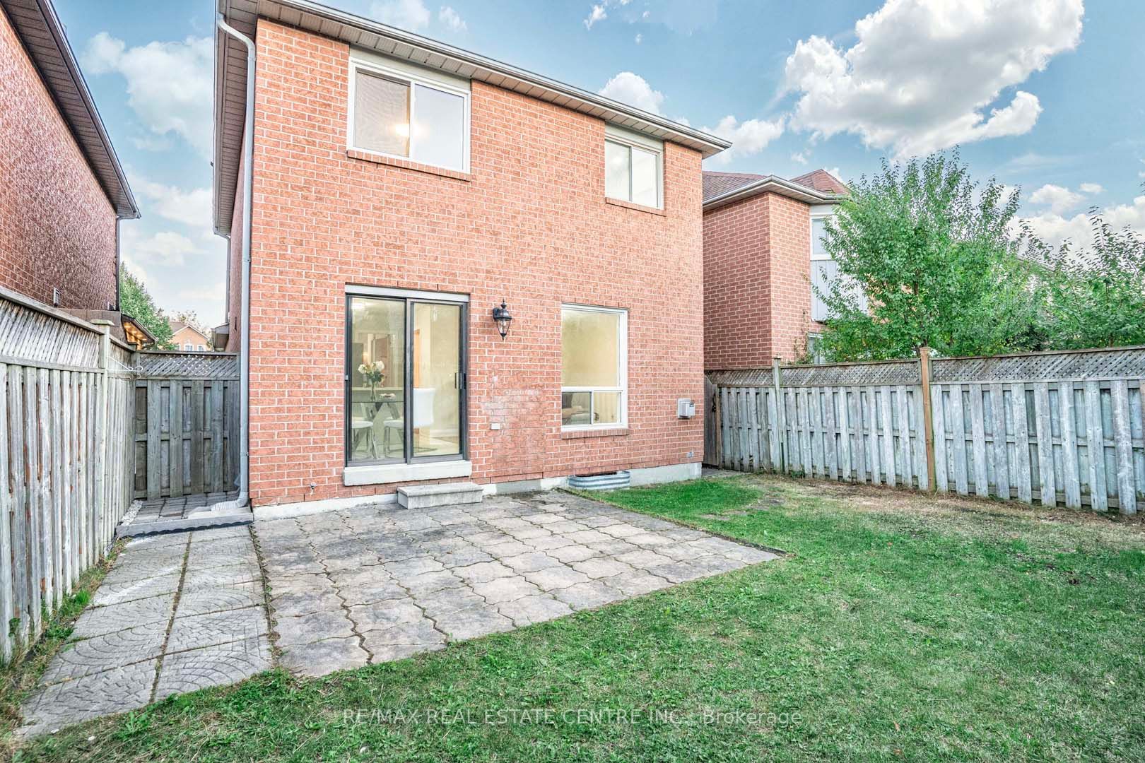 24 Richwood Cres