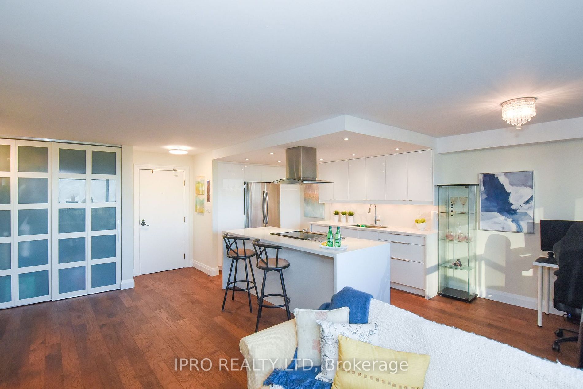 3120 Kirwin Ave, #1009