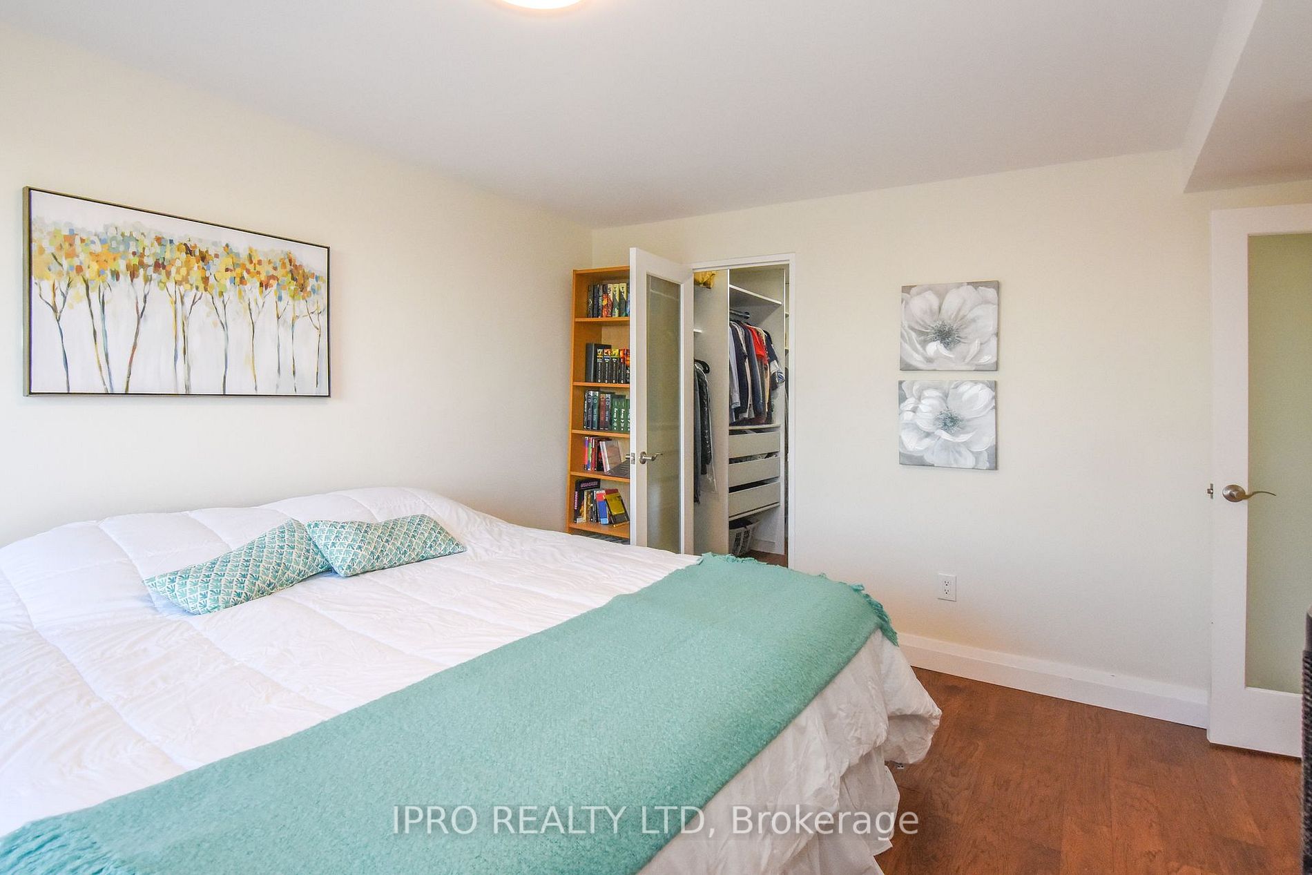 3120 Kirwin Ave, #1009