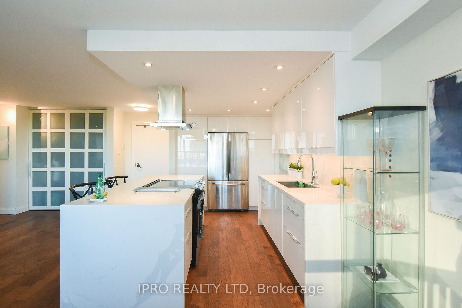 3120 Kirwin Ave, #1009