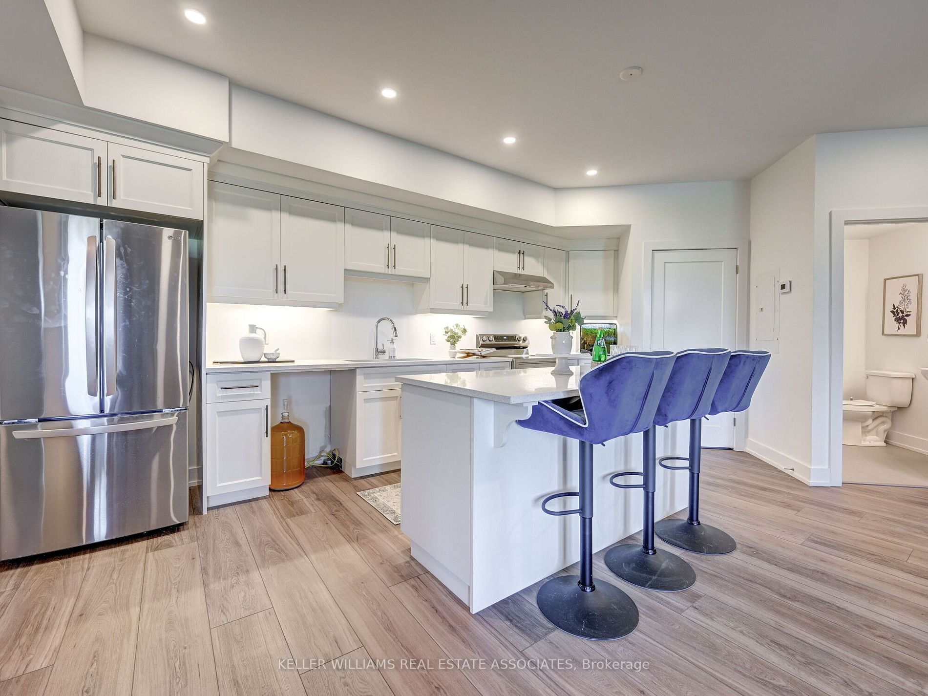 17 Centre St, #307