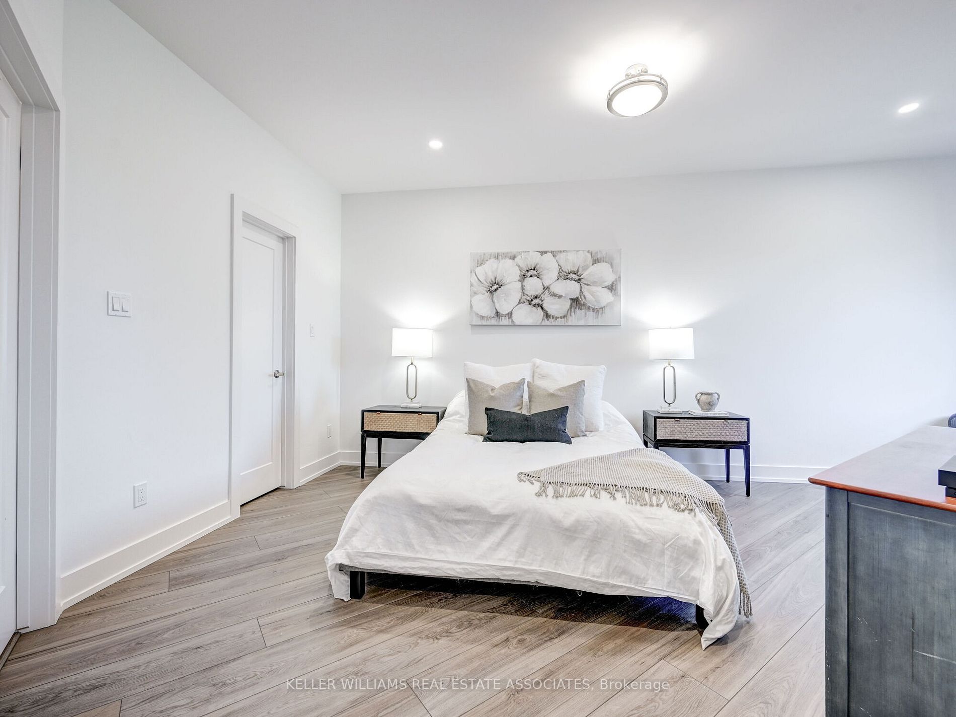 17 Centre St, #307