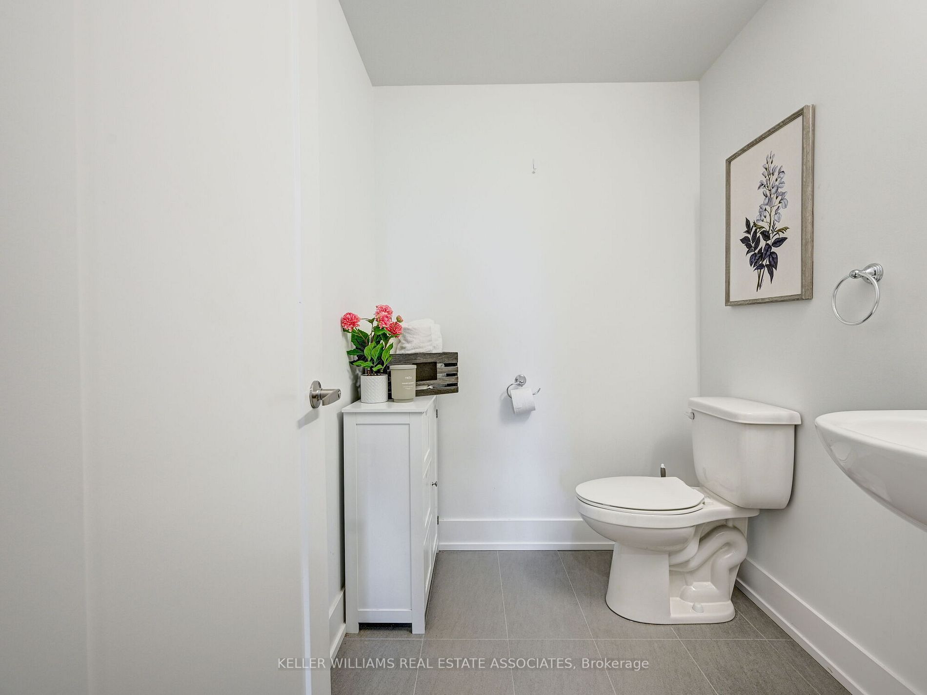 17 Centre St, #307