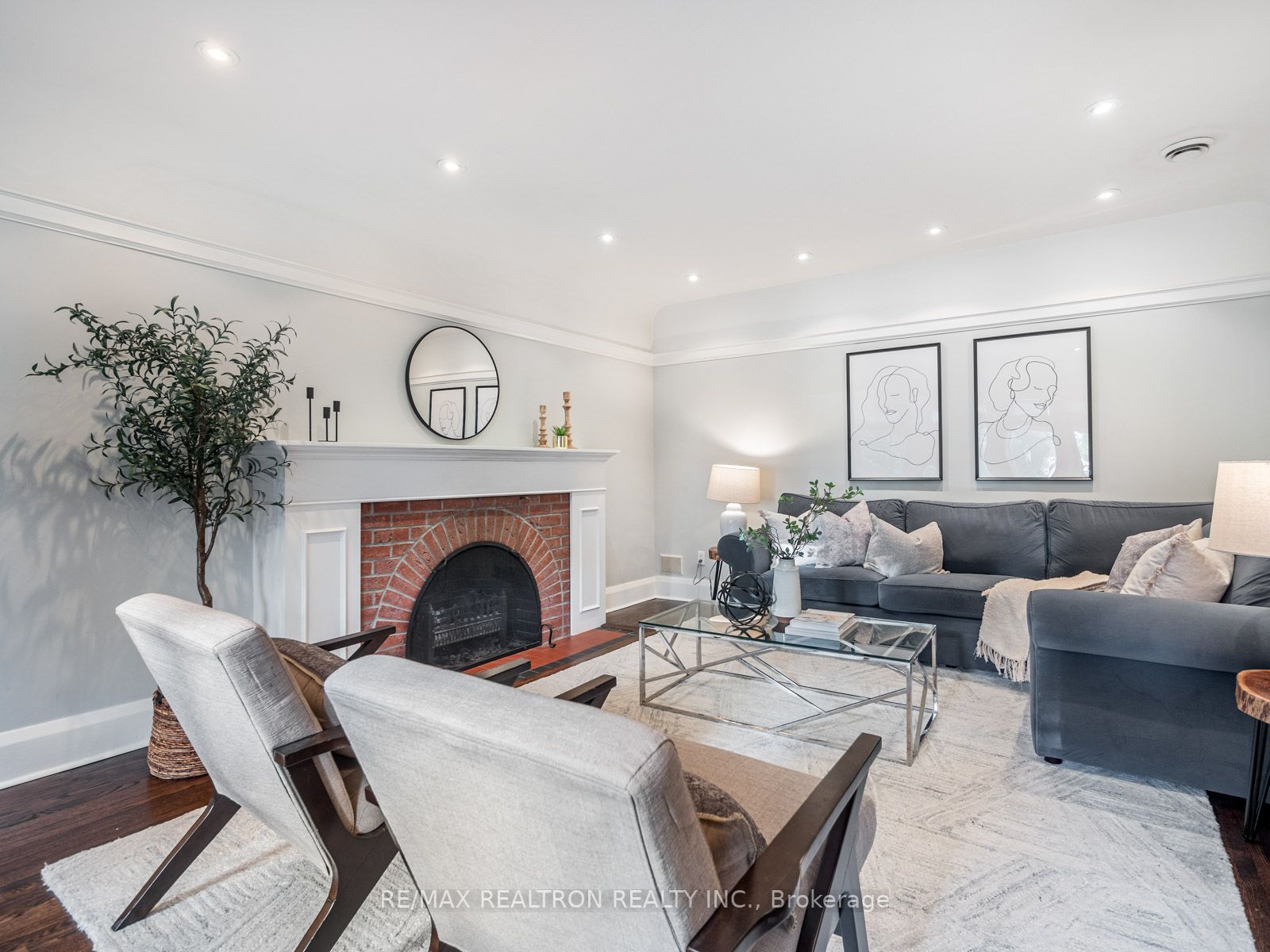 57 Glenholme Ave