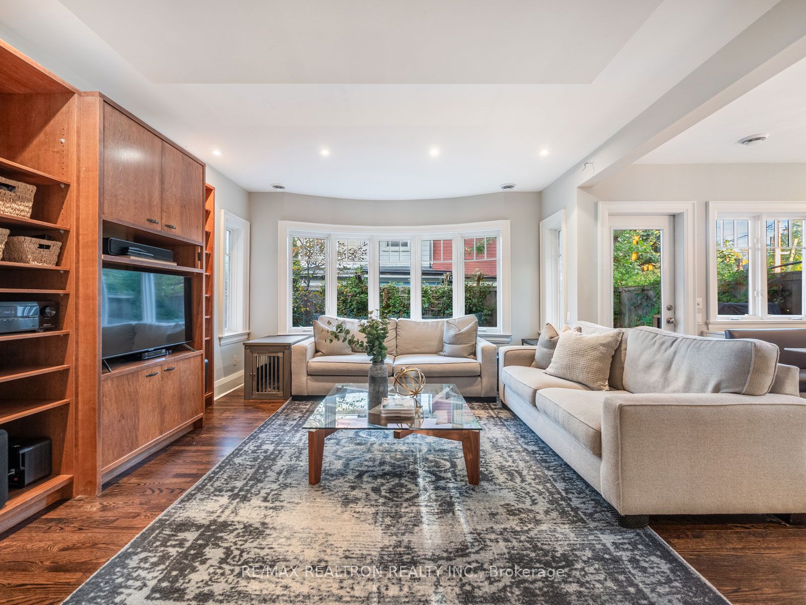 57 Glenholme Ave