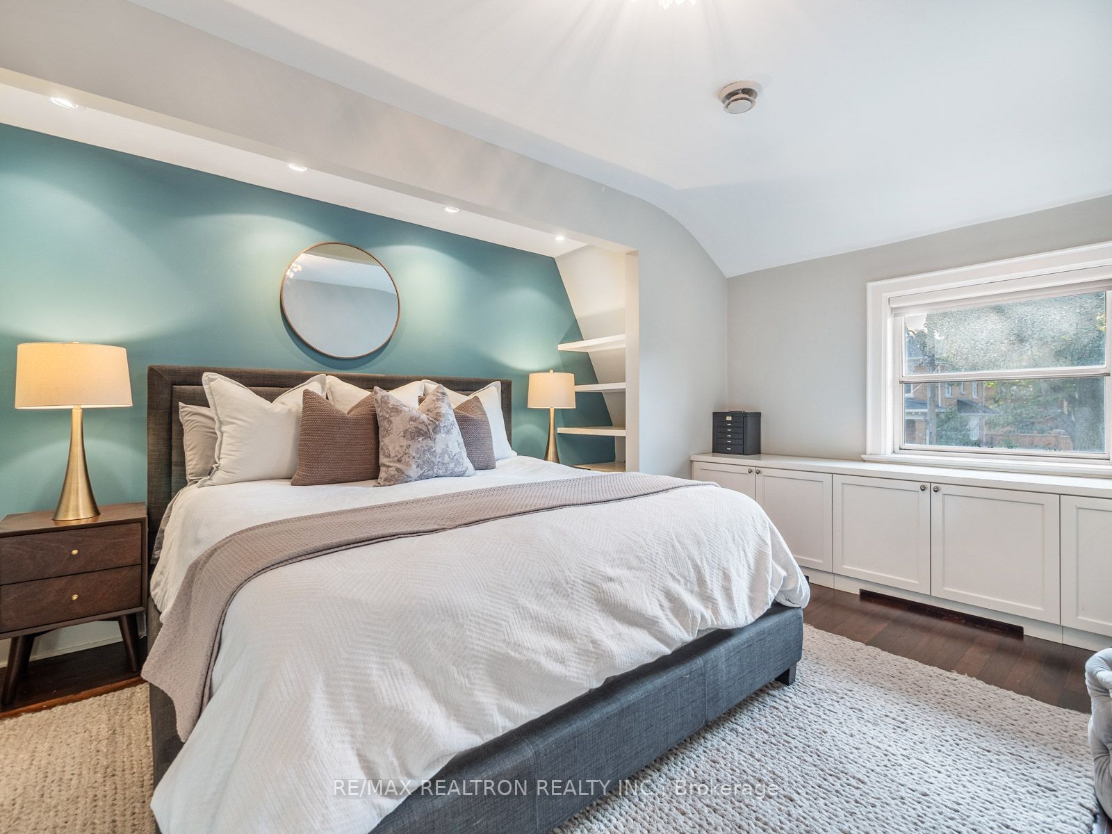 57 Glenholme Ave