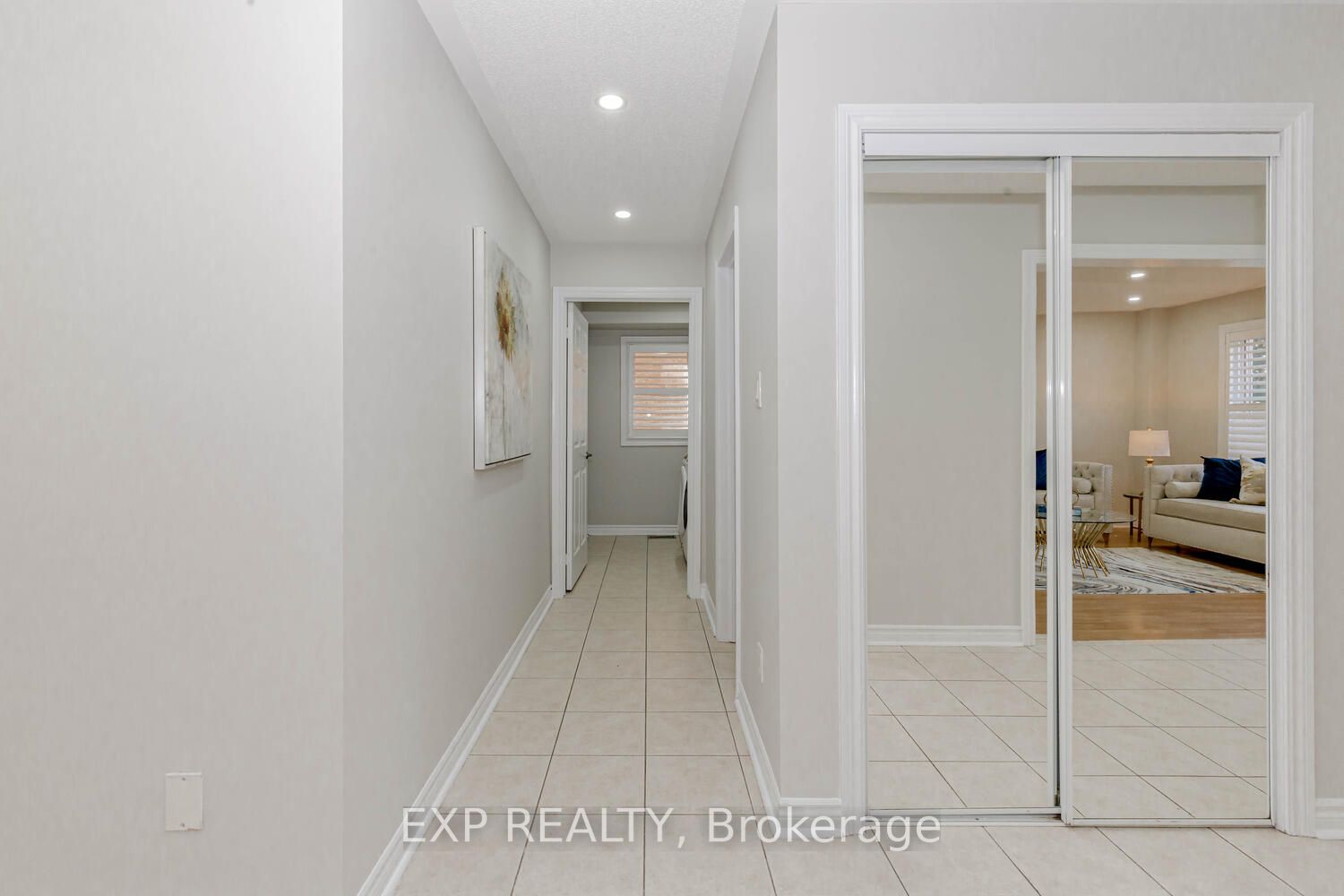 227 Queen Mary Drive W