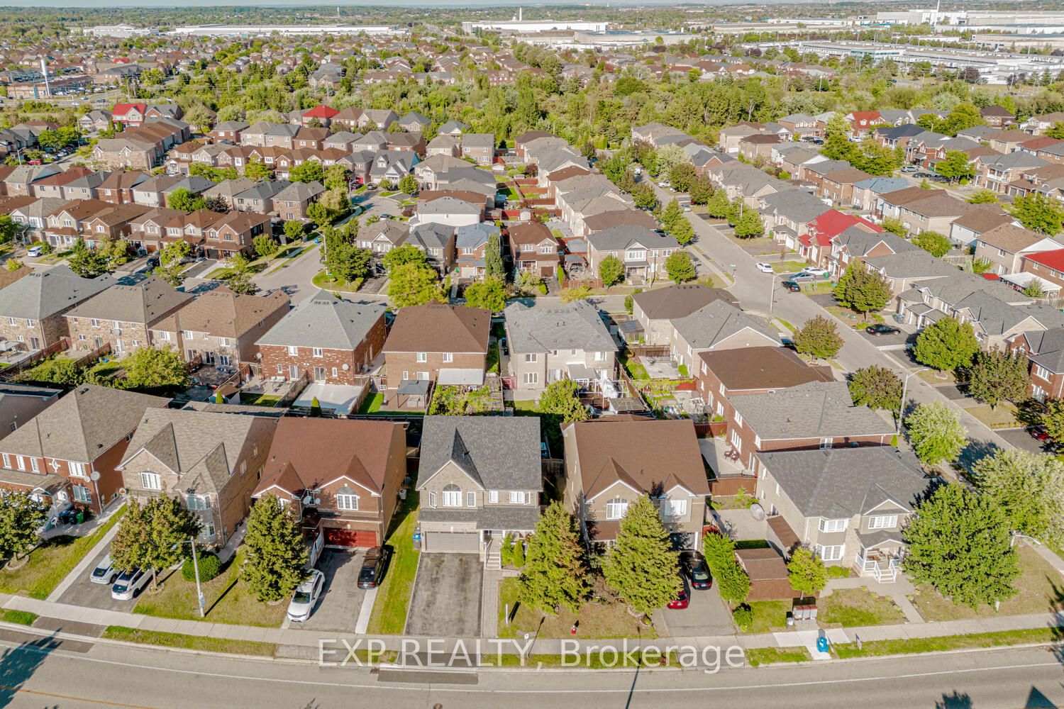 227 Queen Mary Drive W