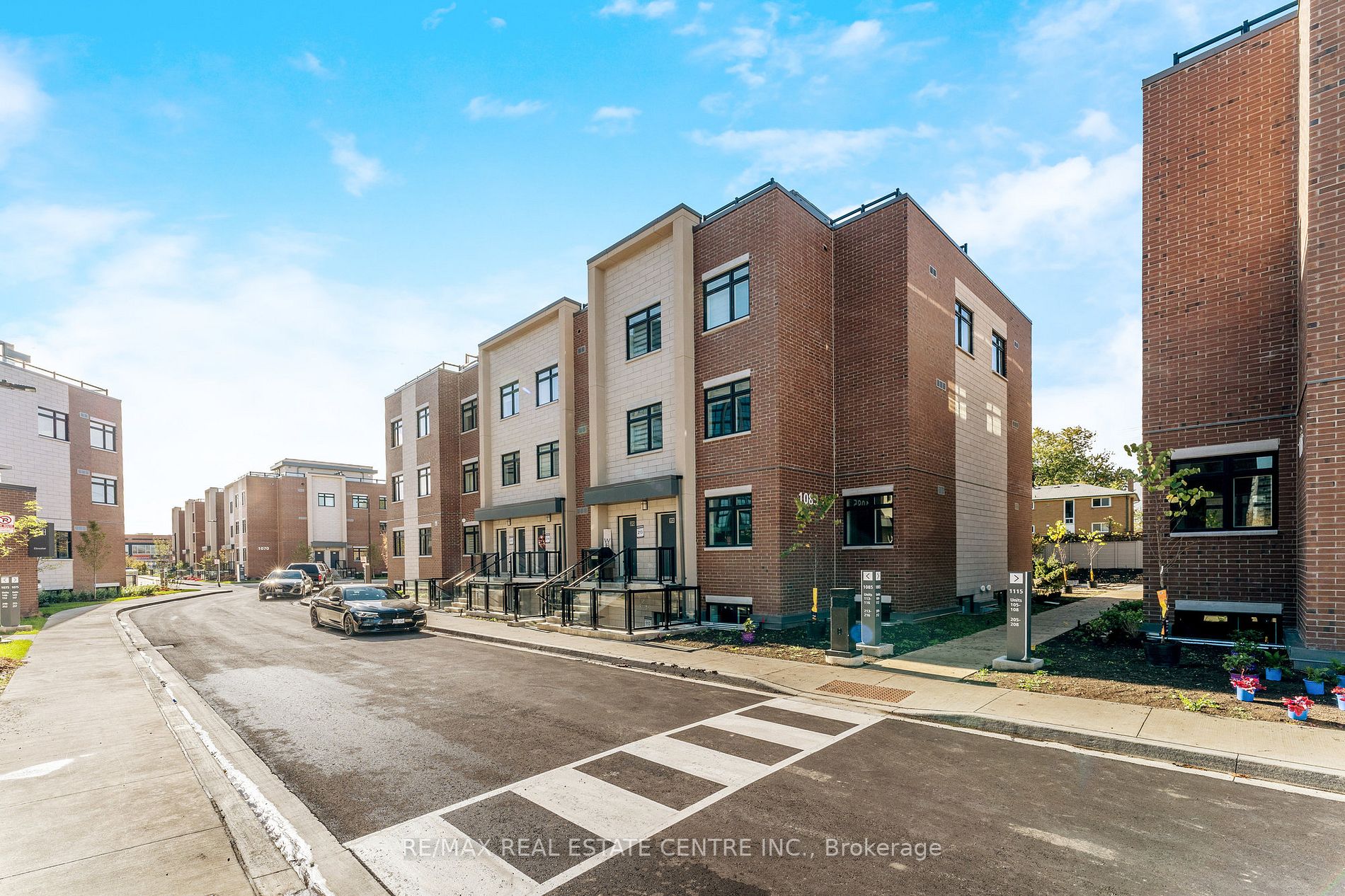 1085 Douglas Mccurdy Comm, #215