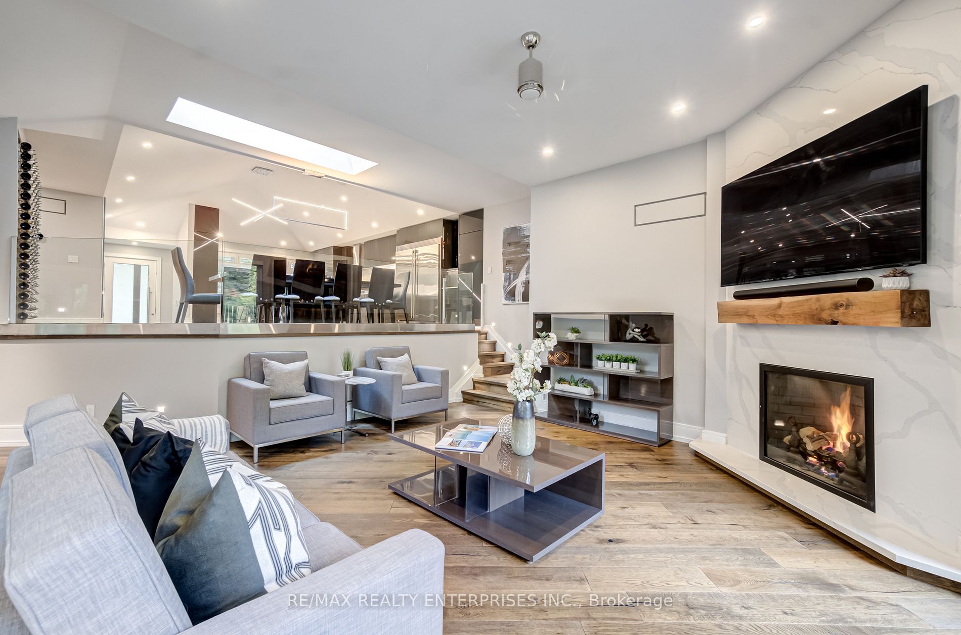 1144 Streambank Dr