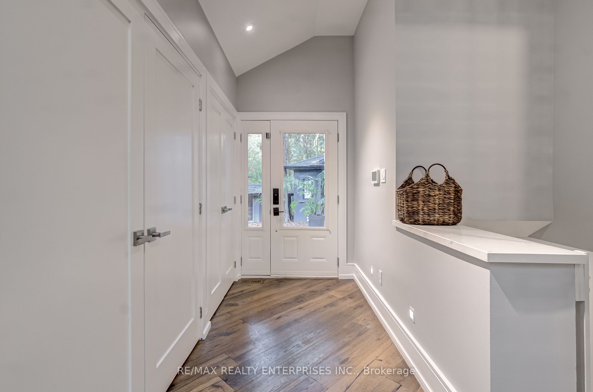 1144 Streambank Dr