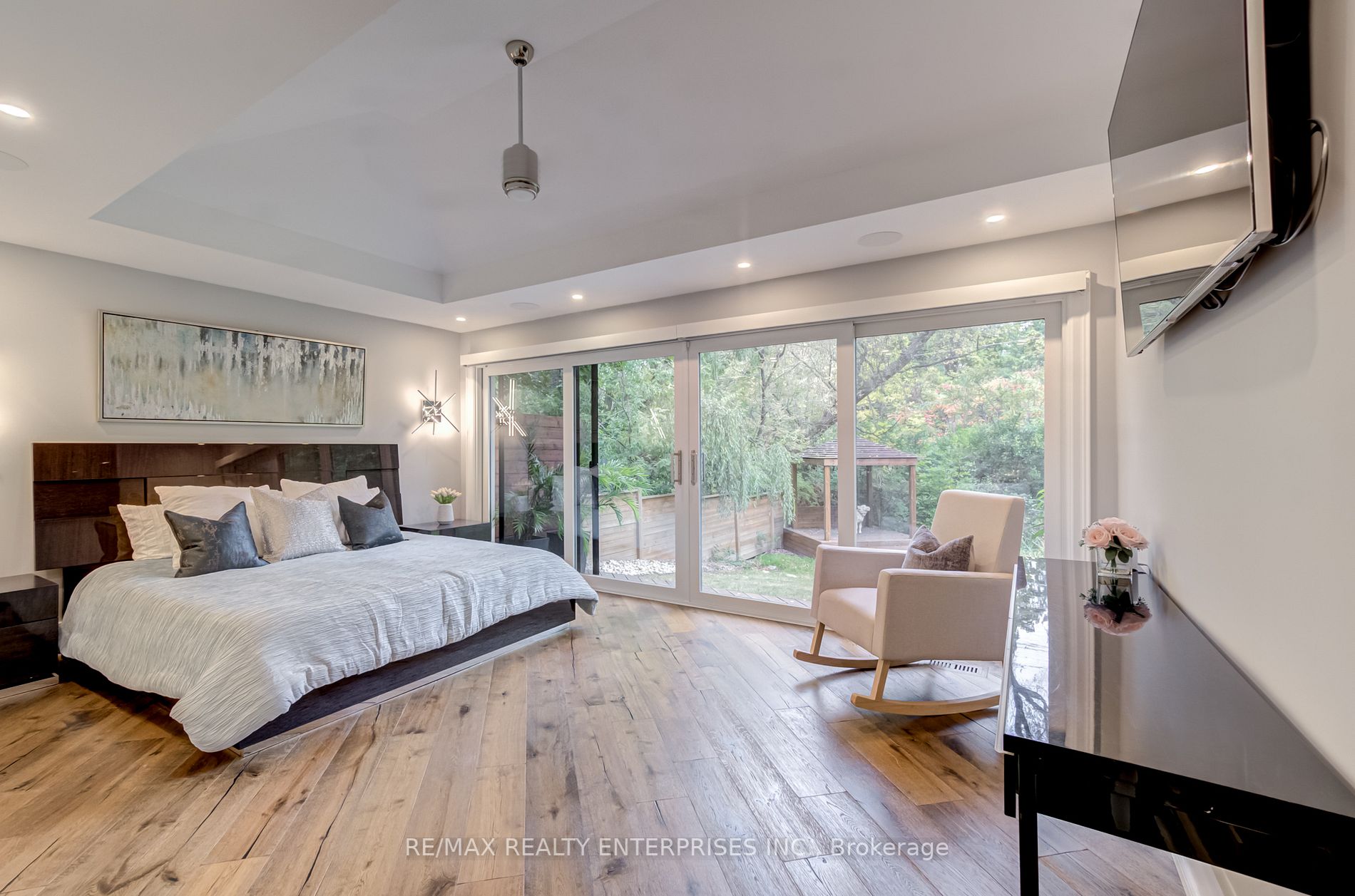 1144 Streambank Dr