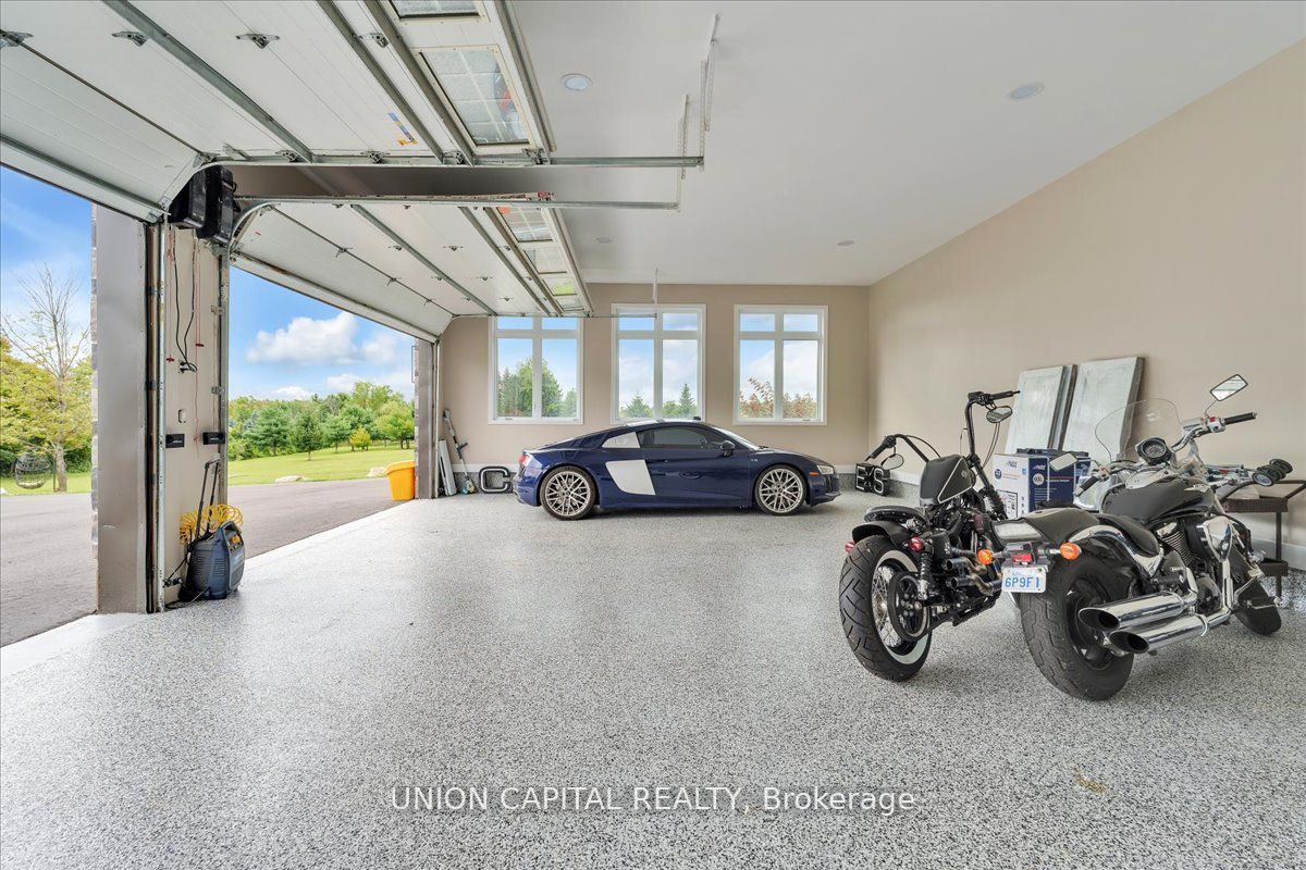 16033 Mississauga Road