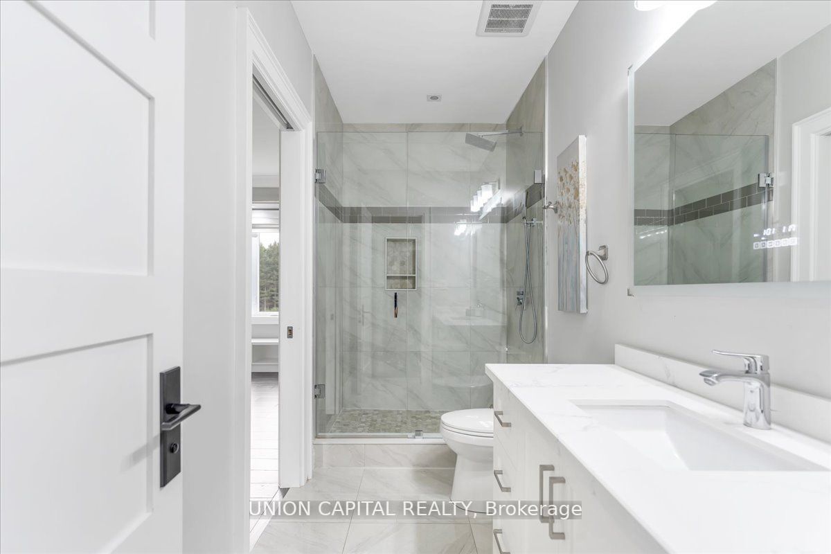 16033 Mississauga Road