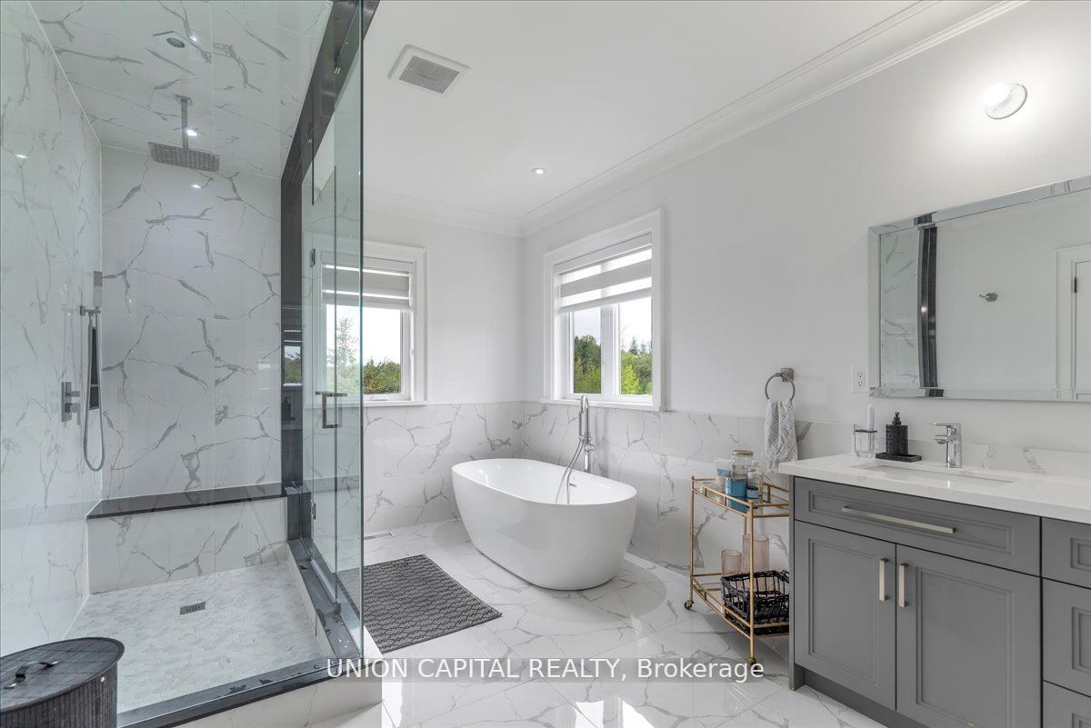 16033 Mississauga Road