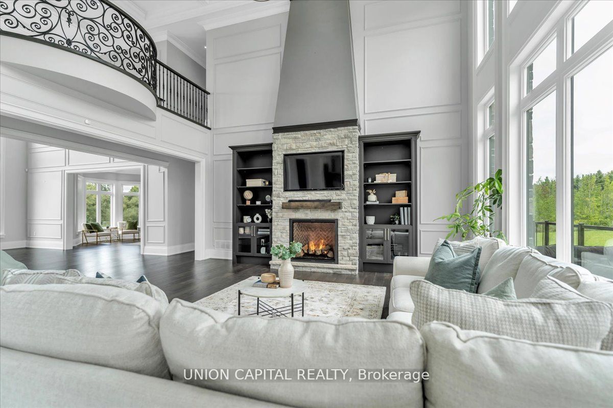 16033 Mississauga Road