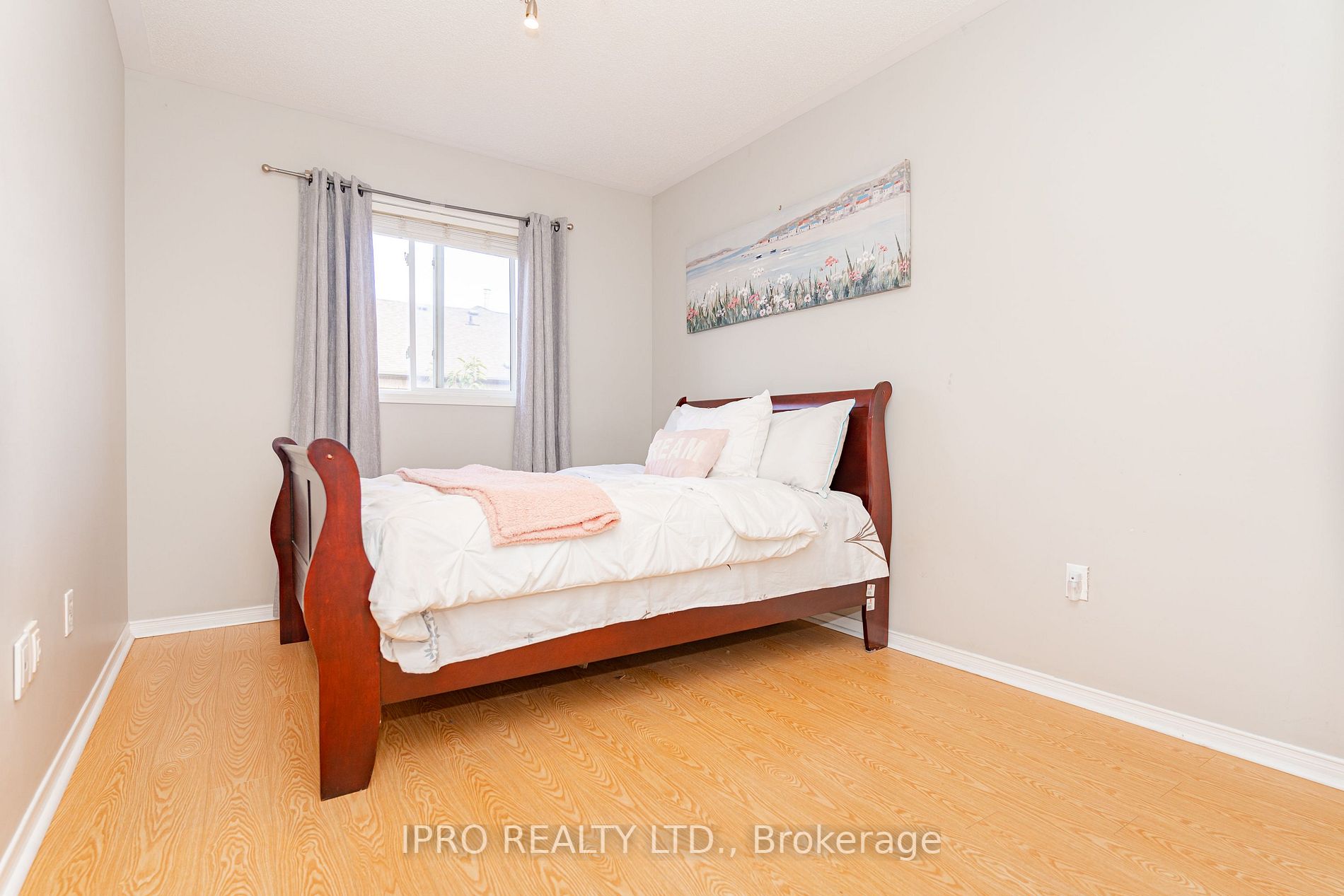 121 Livingston Road