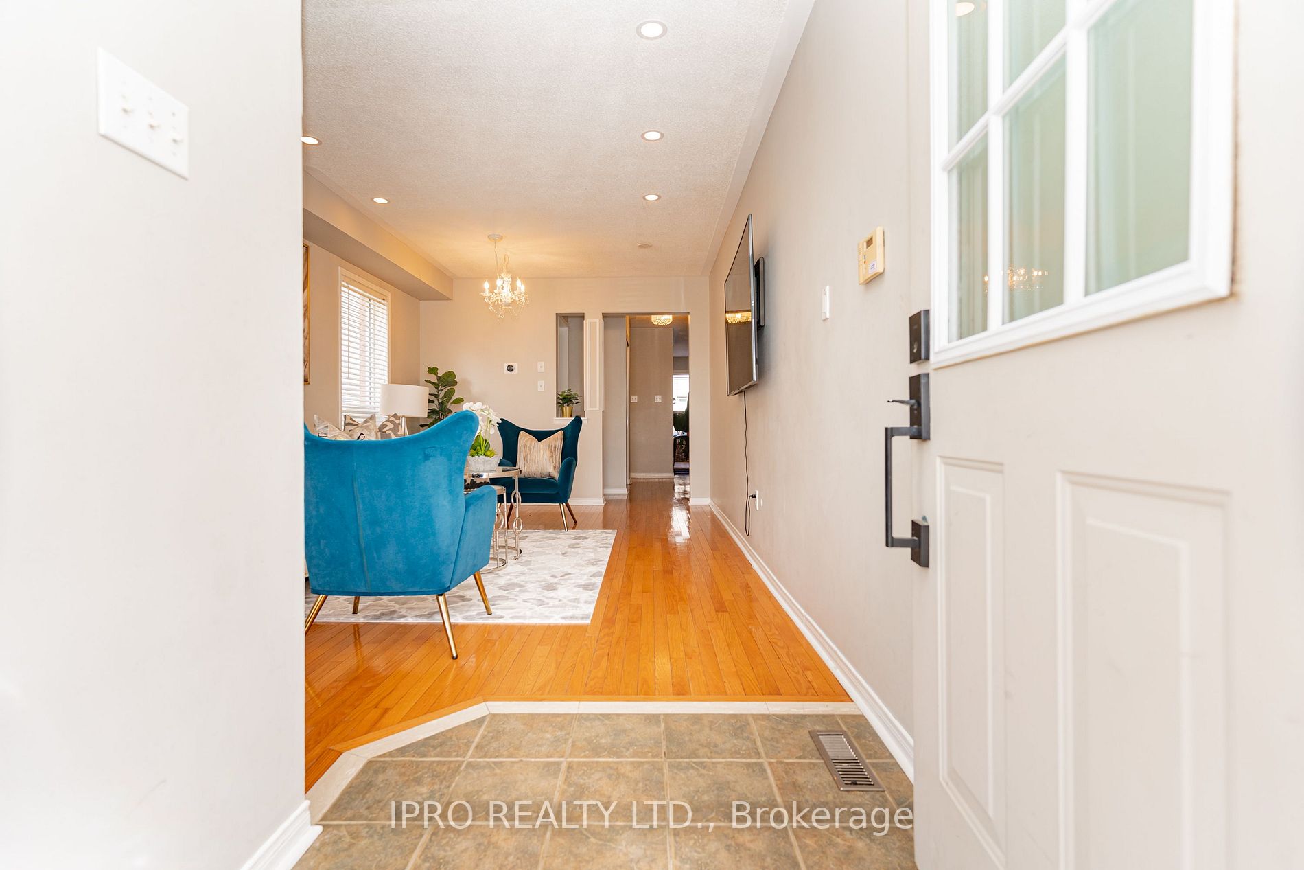 121 Livingston Road