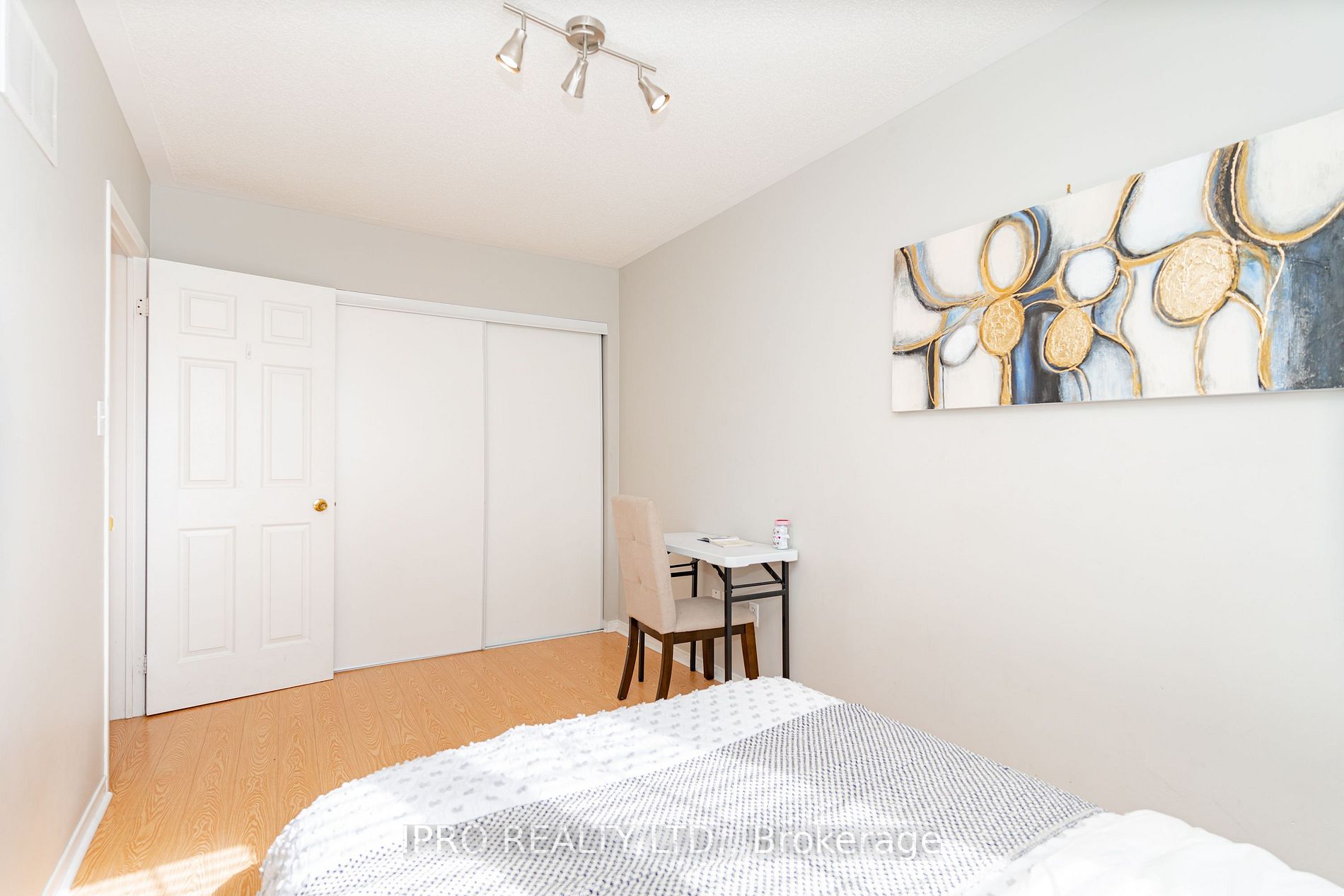 121 Livingston Road