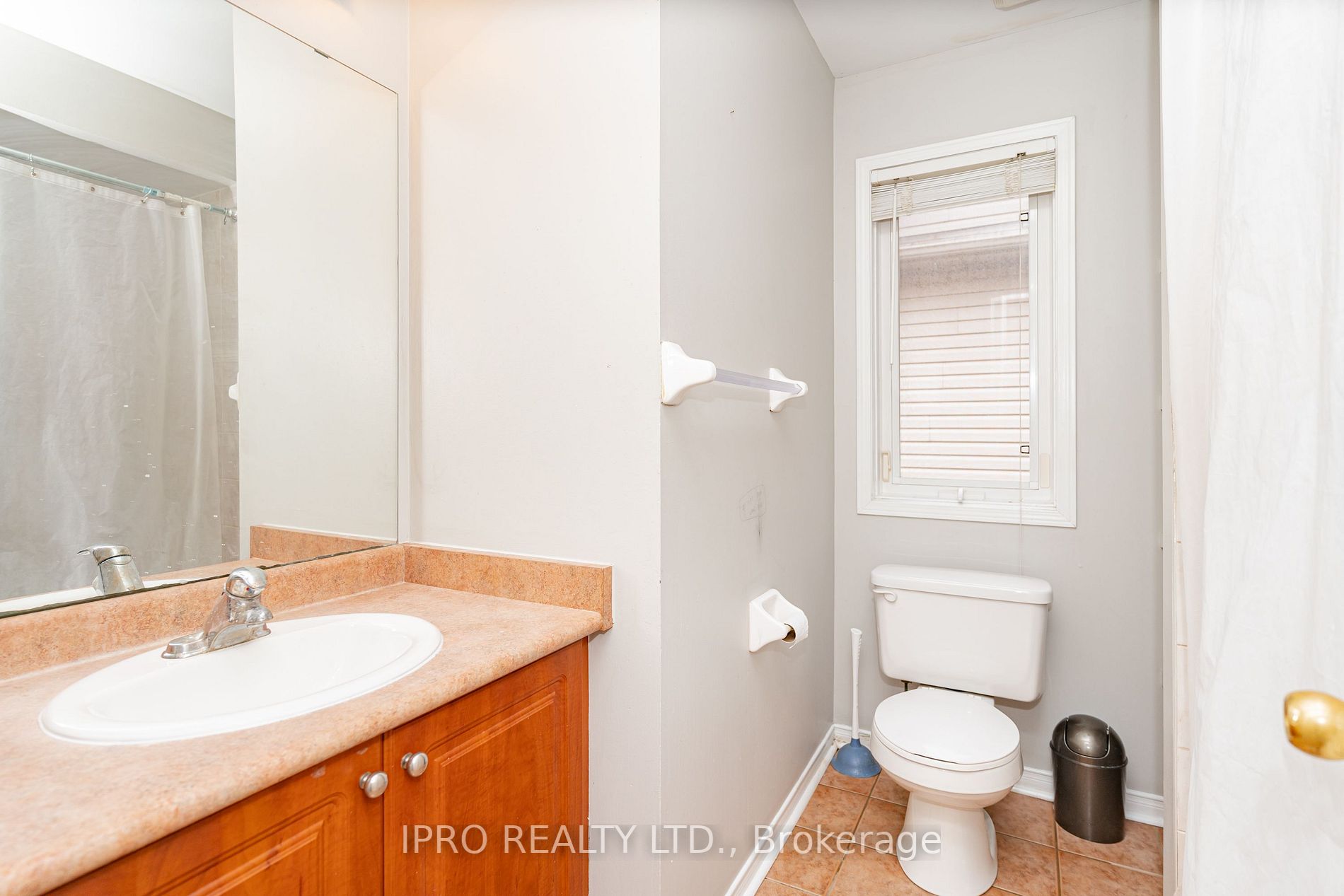121 Livingston Road