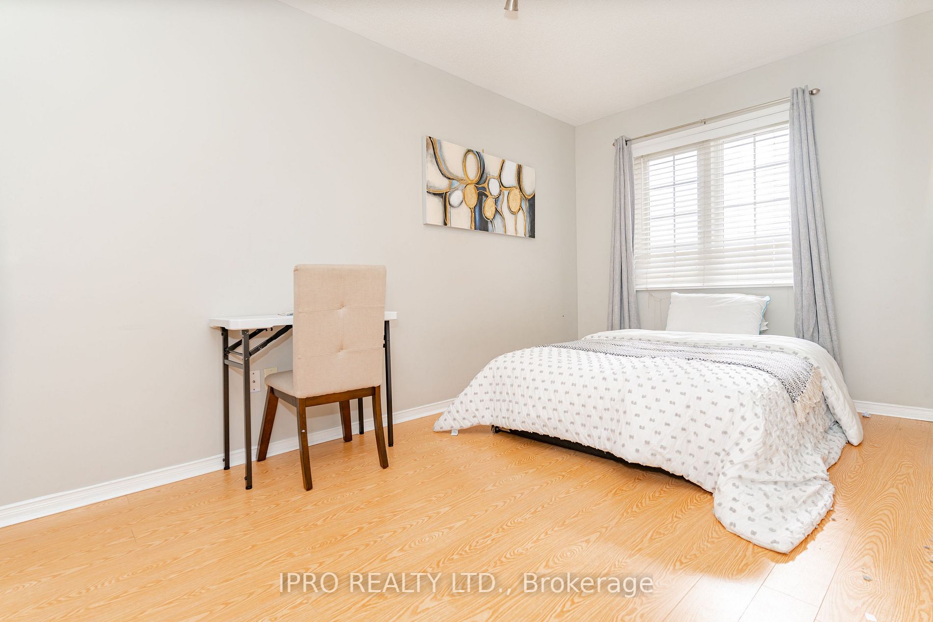 121 Livingston Road