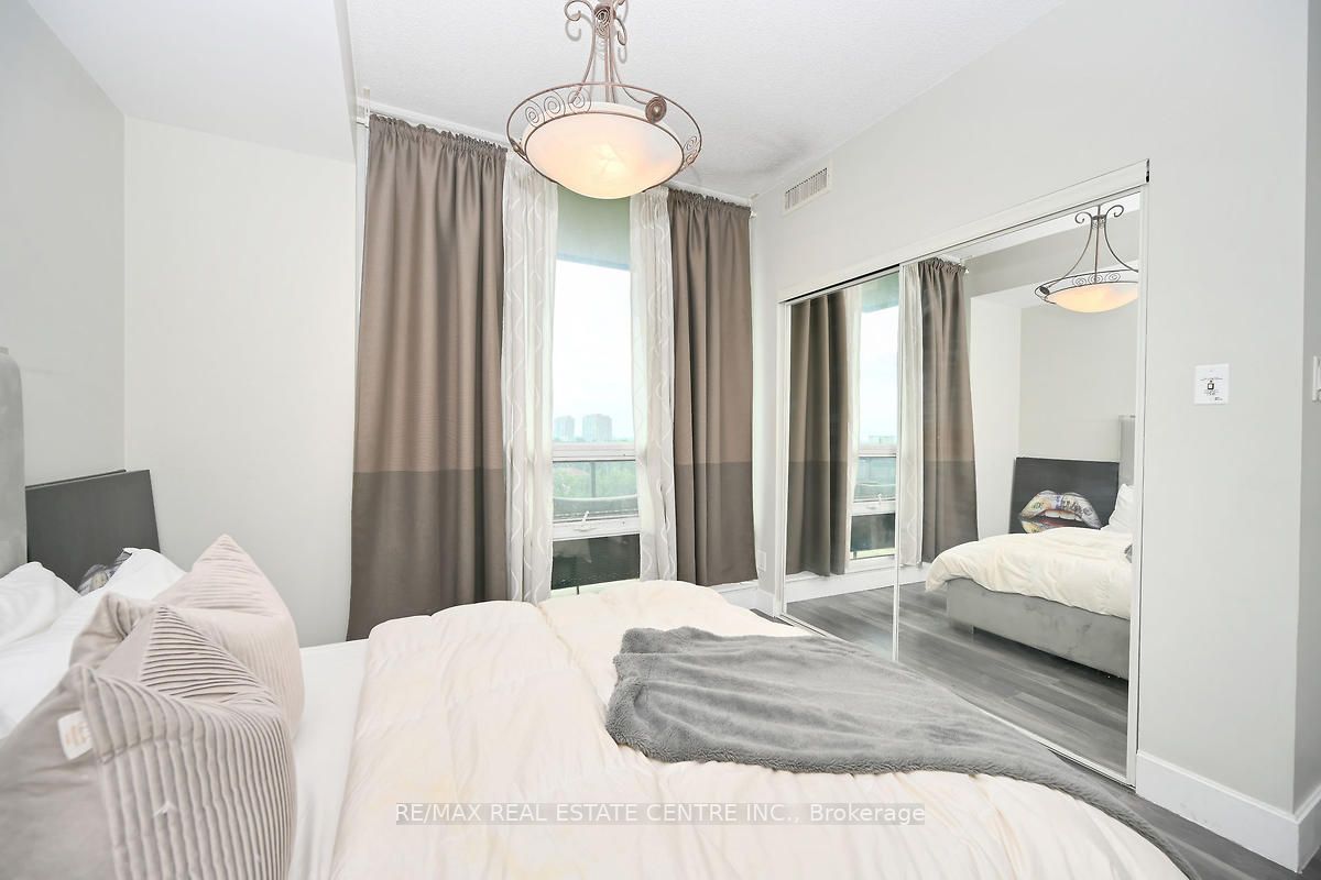 3525 Kariya Dr, #712