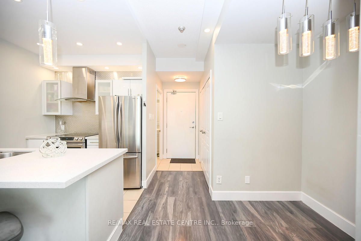 3525 Kariya Dr, #712