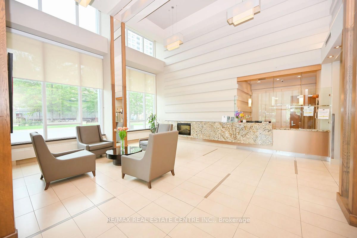 3525 Kariya Dr, #712