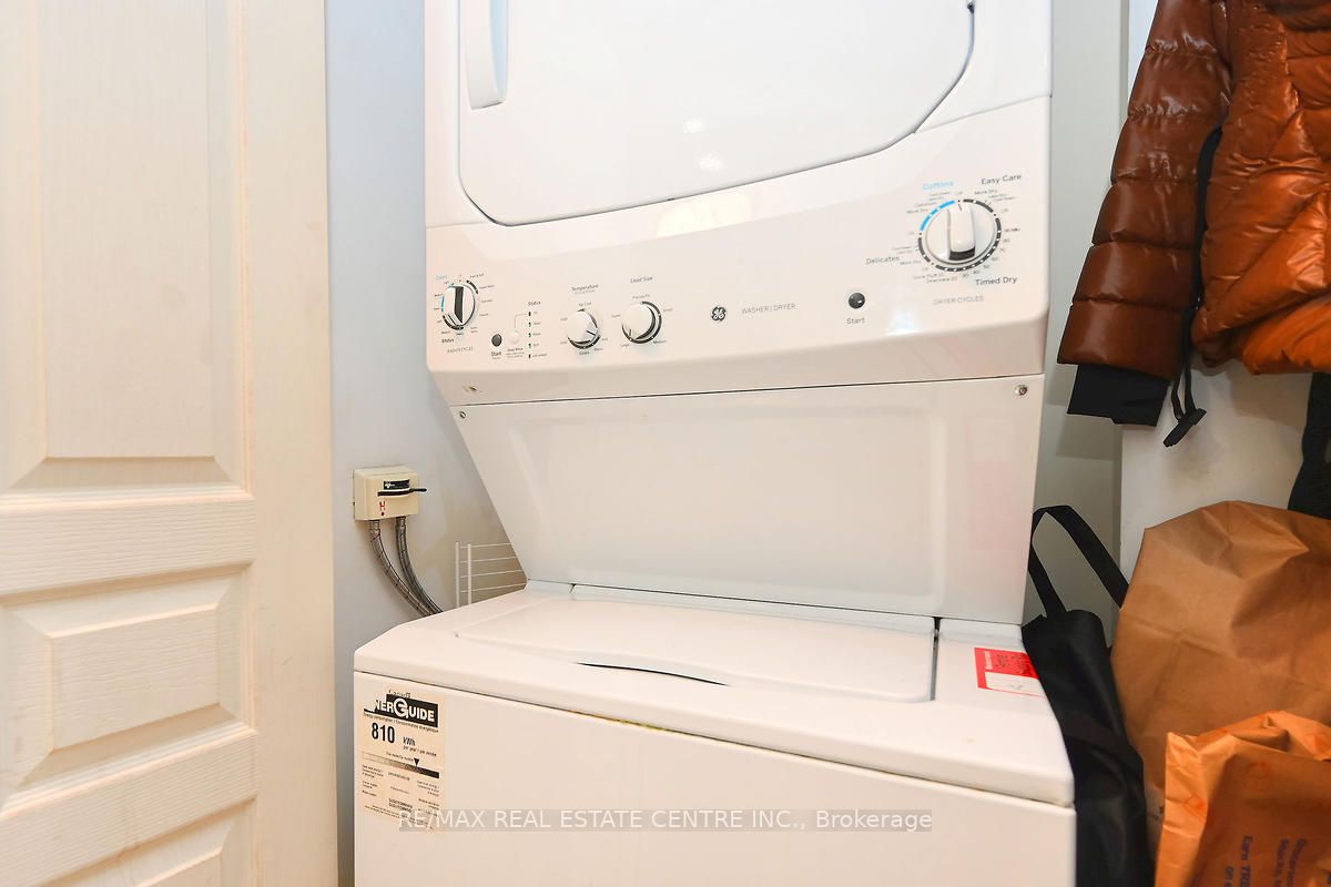 3525 Kariya Dr, #712