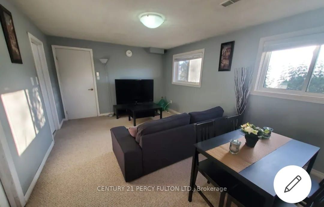 14 Madoc Dr