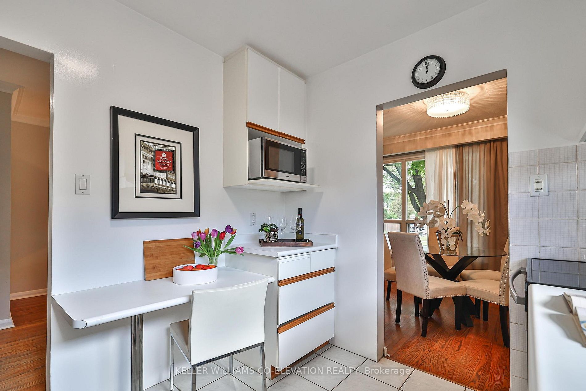 18 Littlewood Cres