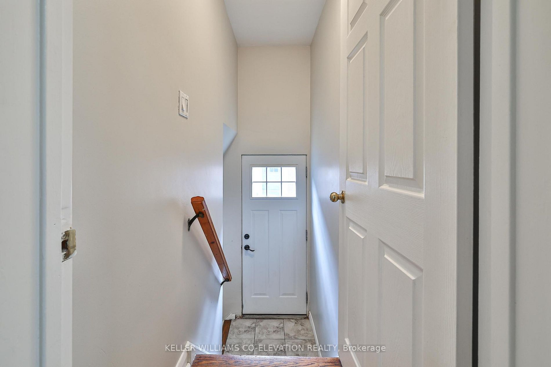18 Littlewood Cres