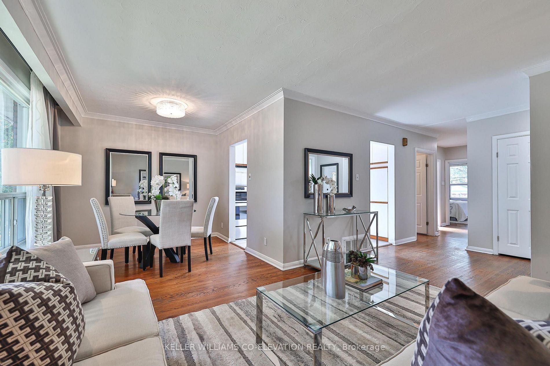 18 Littlewood Cres