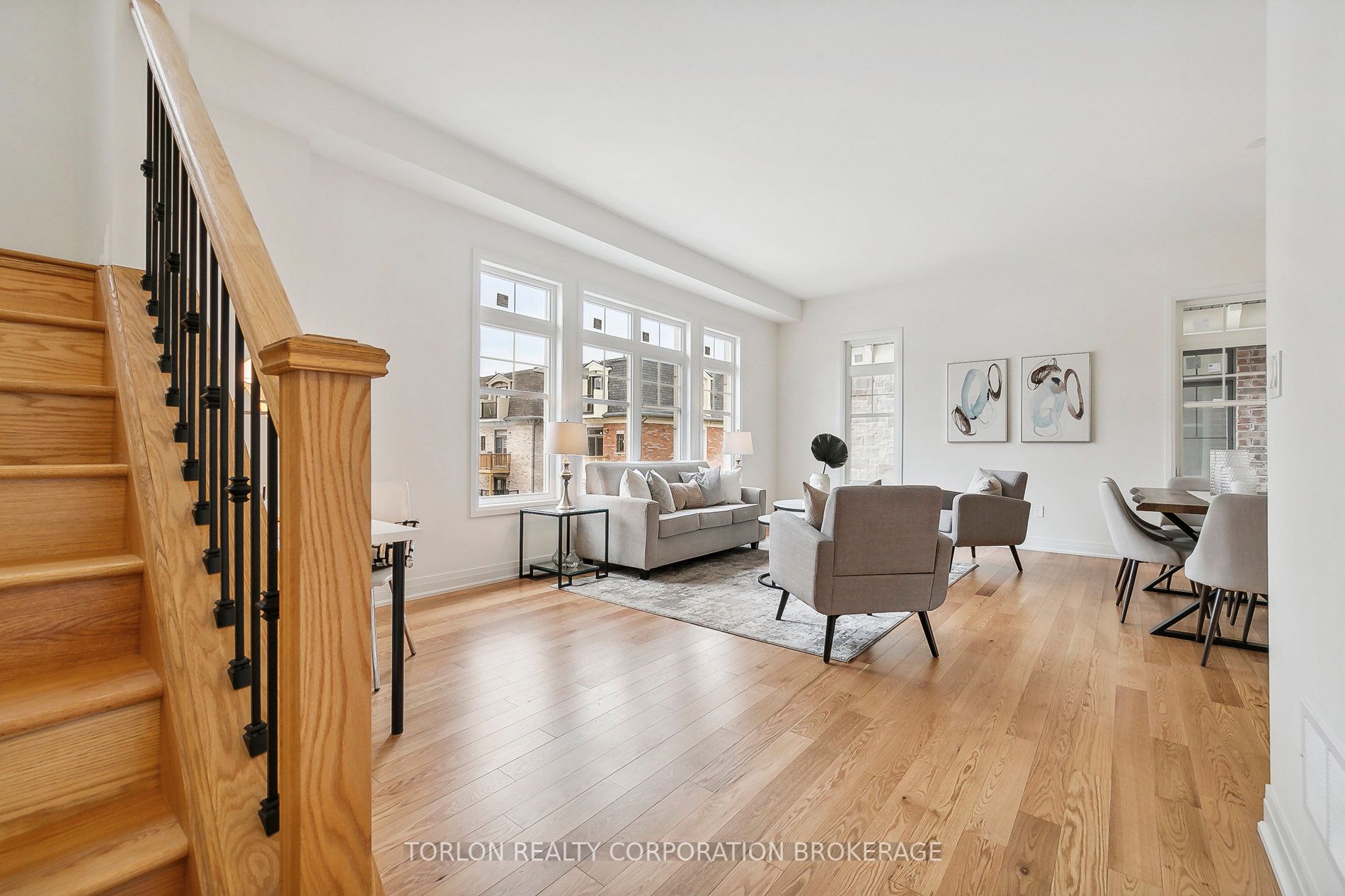 2159 Royal Gala Circ