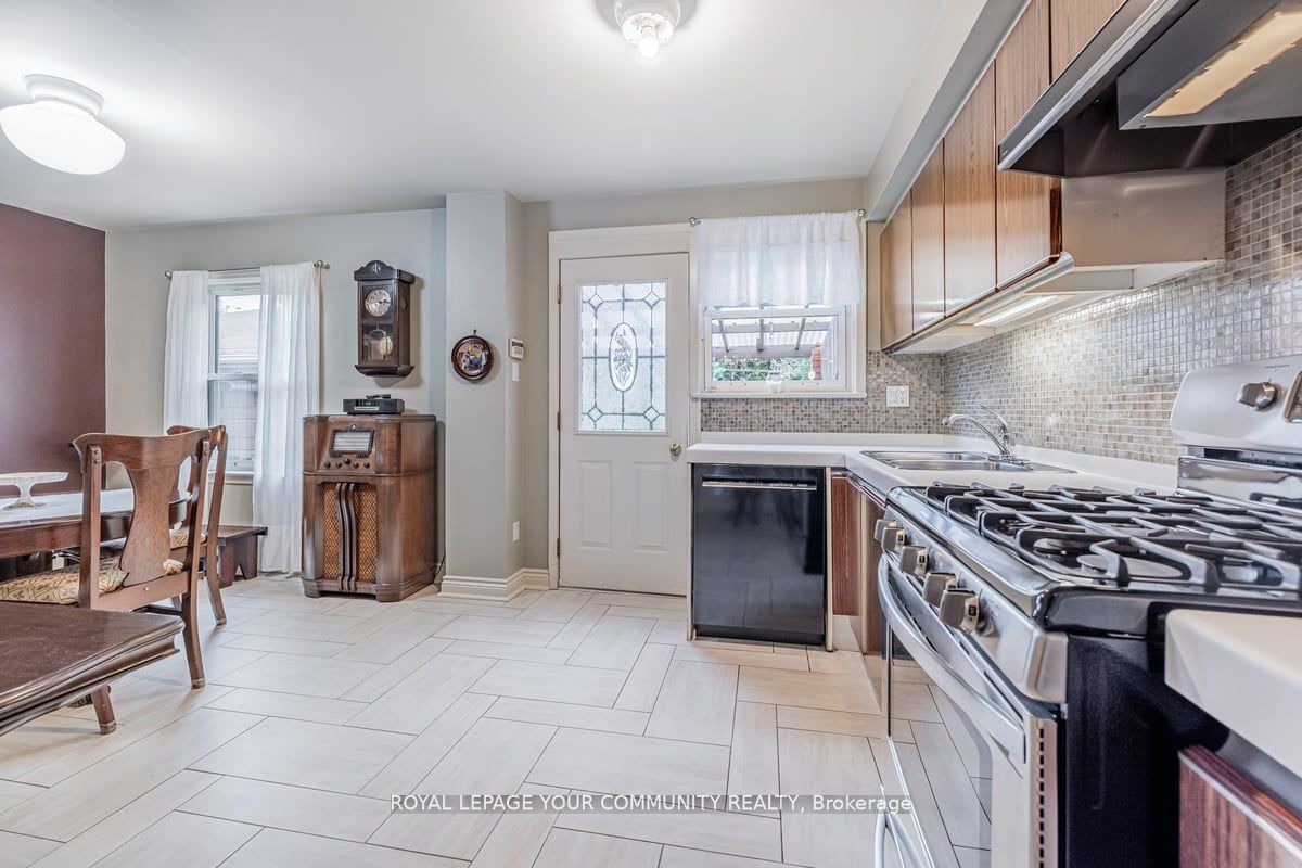 97 Giltspur Dr