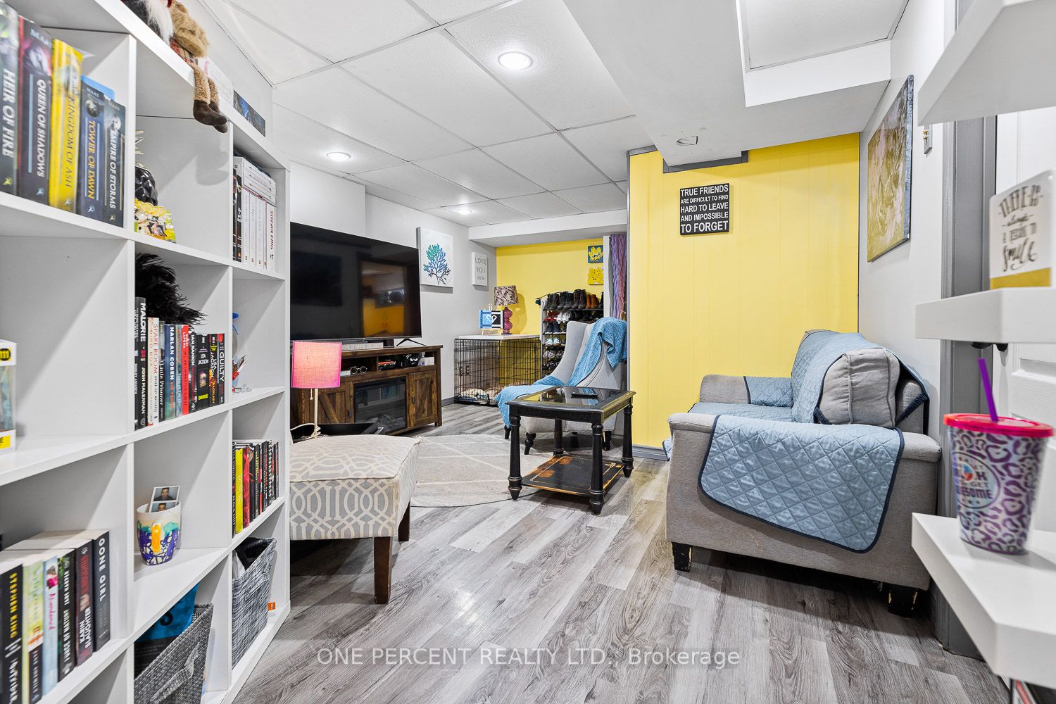 303 Dogwood St
